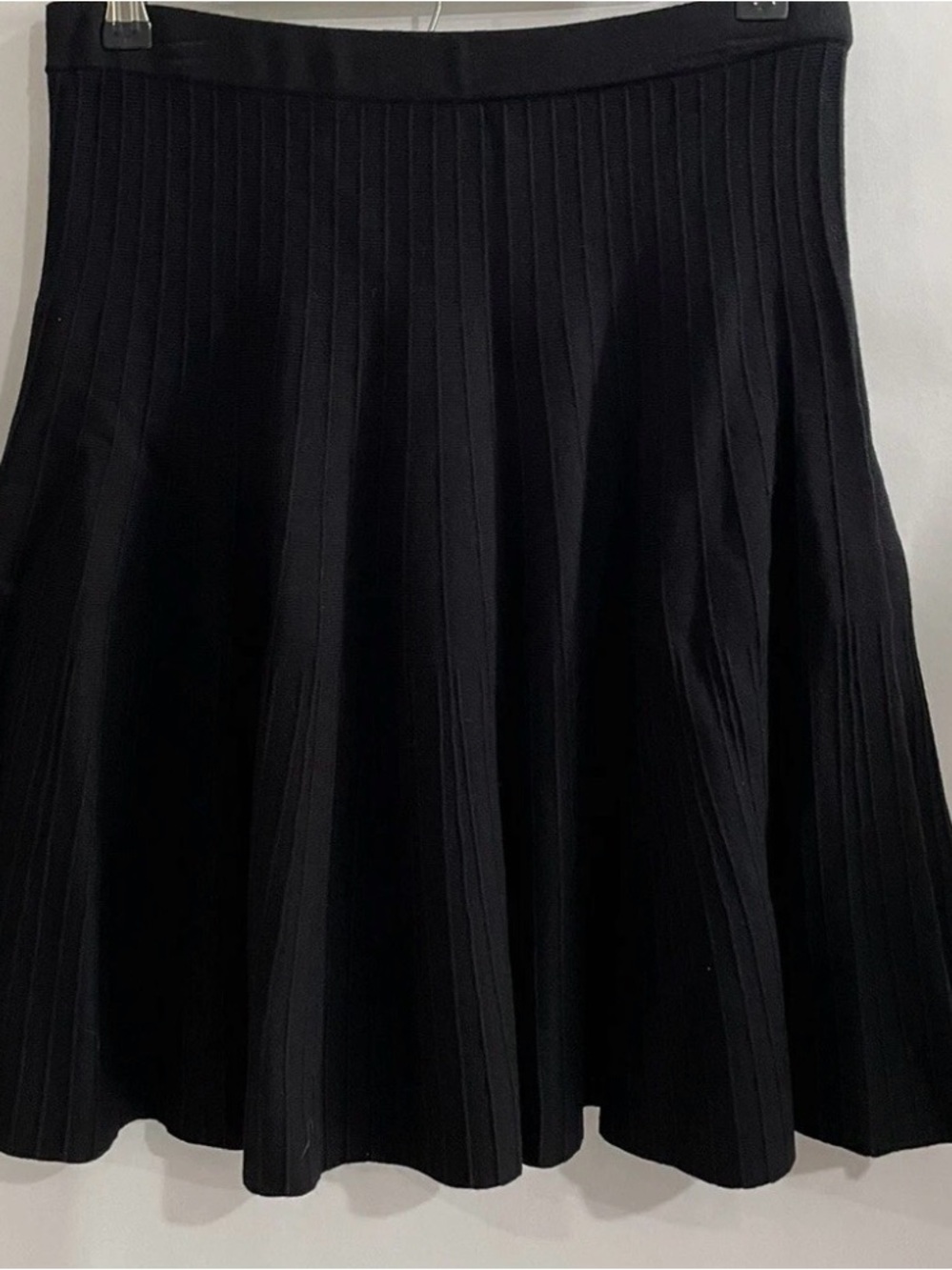 Chelsea & Theodore black knit skirt size L